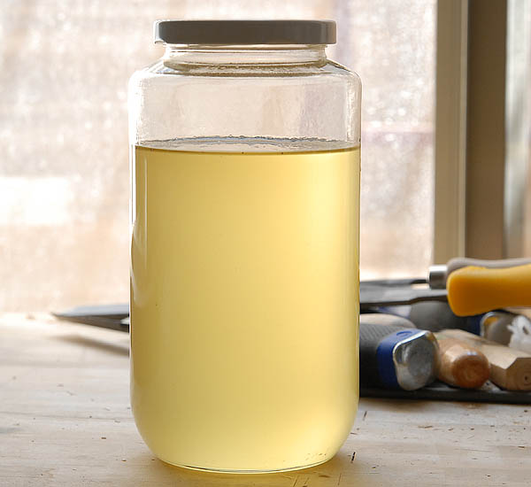 mastic oil mix 9566.jpg